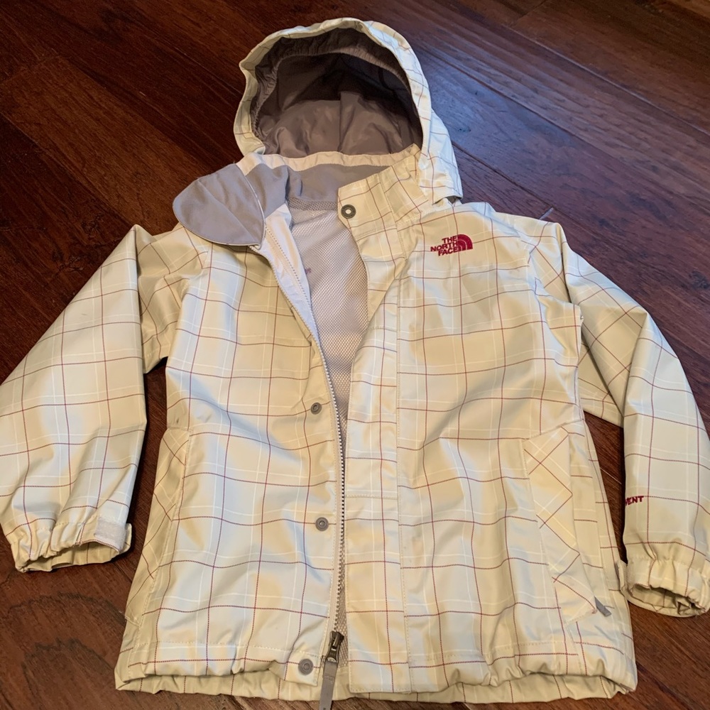 North Face kids resolve rain jacket size 7/8 S/P